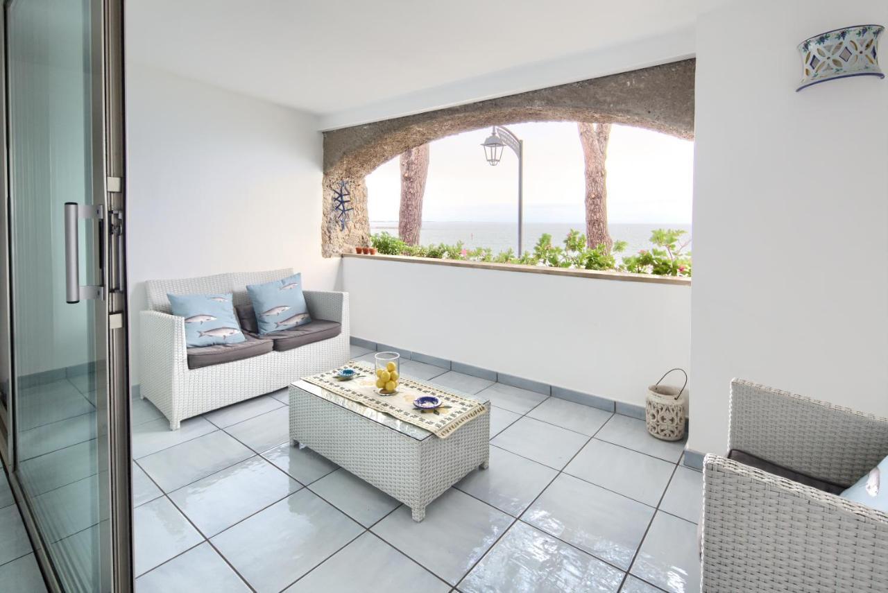Luxurious Apartment By The Sea วิเอตริ ภายนอก รูปภาพ